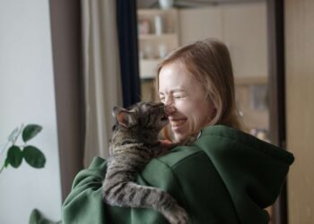 8 Signs You’re an Ambivert