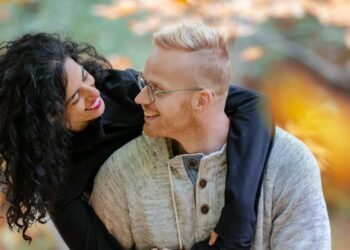 Better Together: Friendly Companionship Increases Happiness