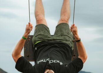 What Are the Most Common Risky Decisions People Make?