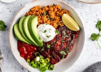 25 Easy Dinner Ideas for Two To Try if You Can’t Stand Leftovers